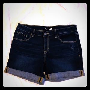 Apt. 9 Dark Wash Cuffed Denim Shorts 🦋